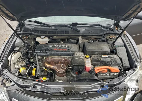 2011 Toyota Camry Hybrid z USA, uszkodzony, nr VIN 4T1BB3EK7BU137801